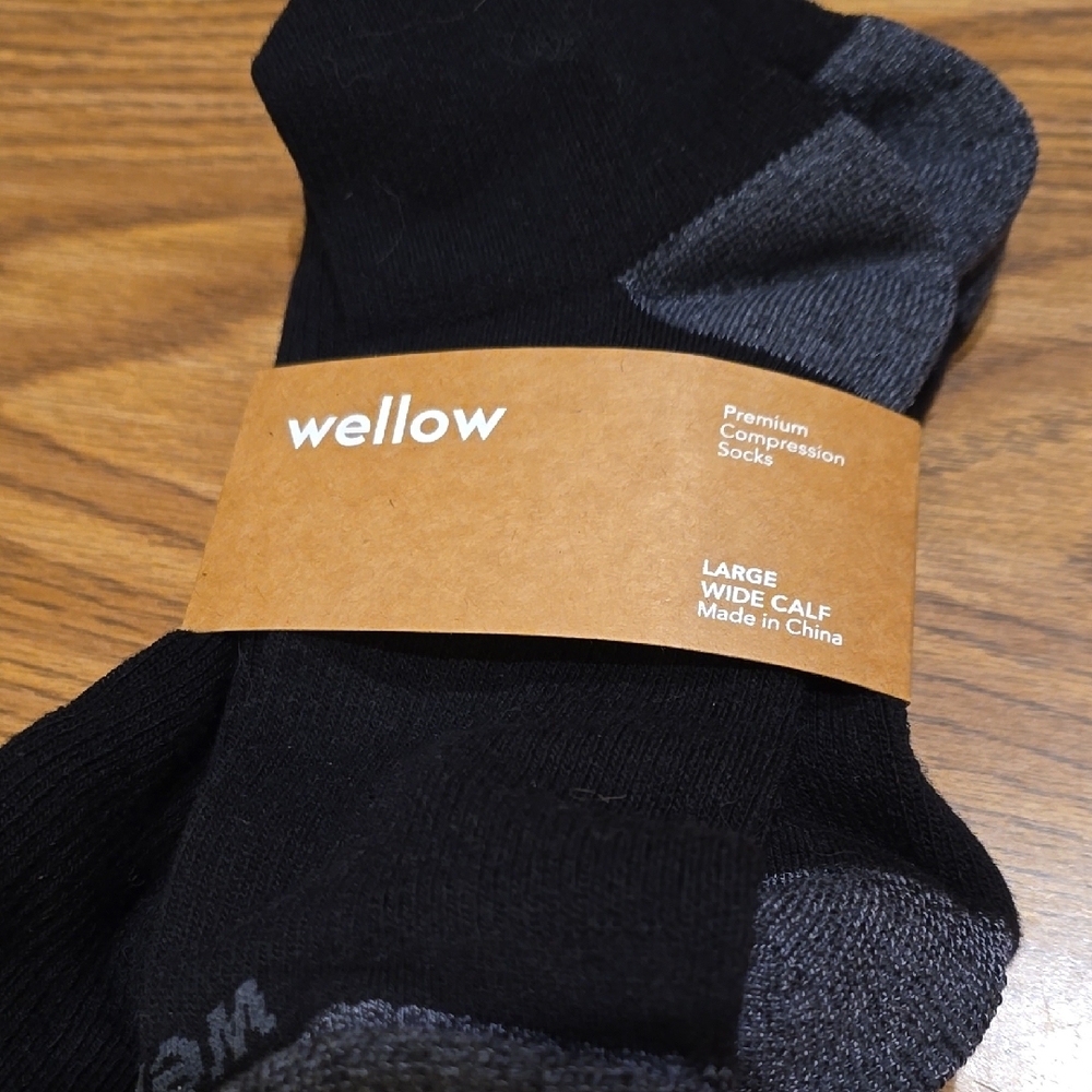 Black and Gray Compression Socks Wellow Wide Calf New Just Tried Once